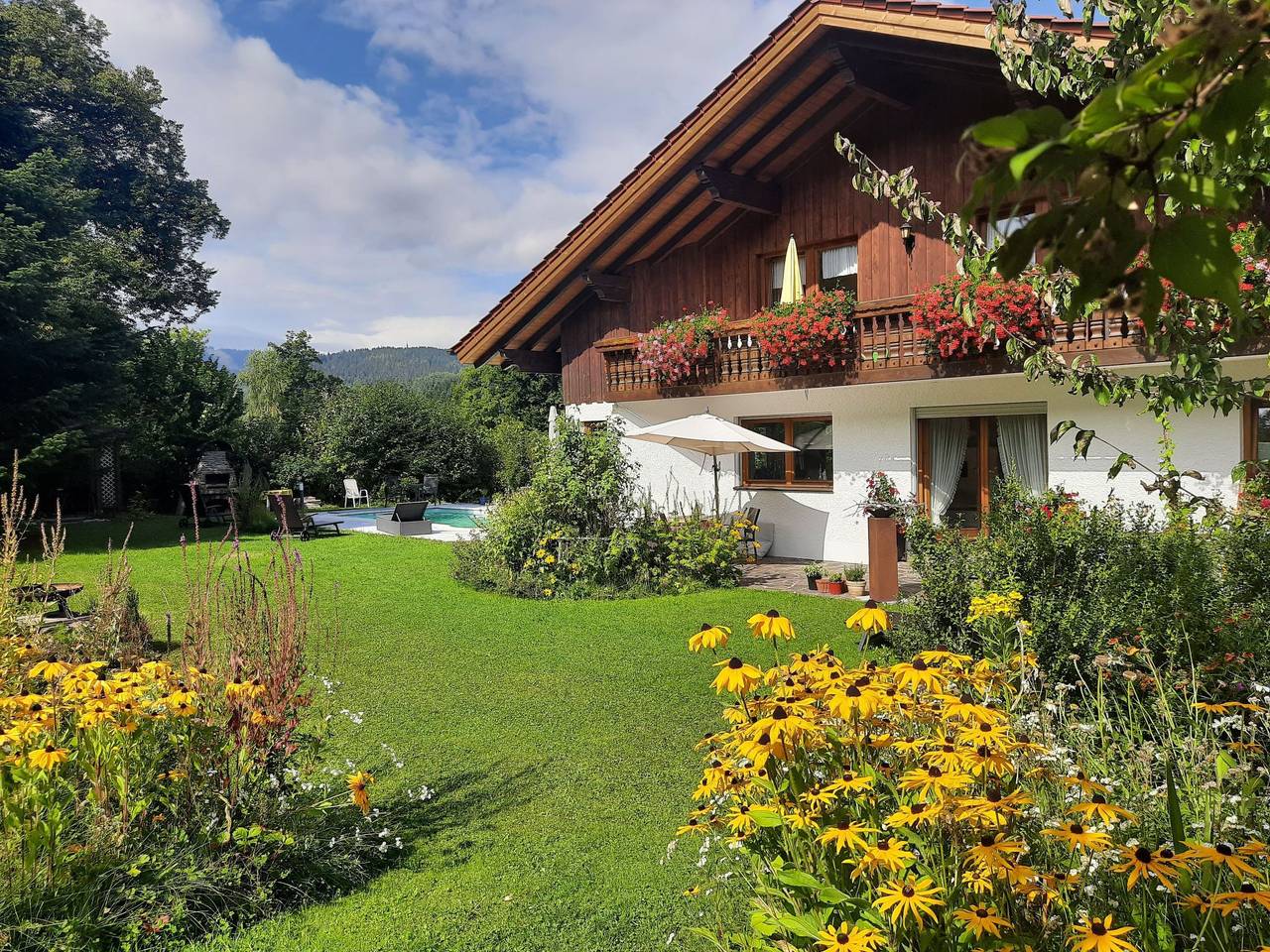 Ganze Wohnung, Wiesengrund in Bayerisch Eisenstein in Bayerisch Eisenstein, Arberland