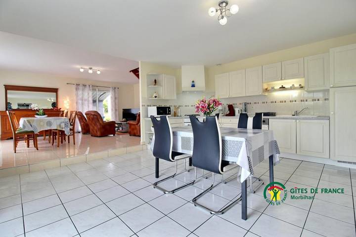Gîte pour 6 personnes, avec Terrasse et Jardin à Malansac