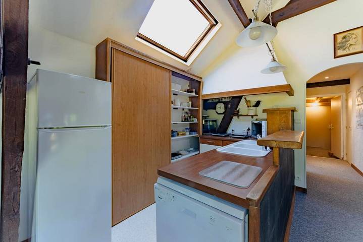 Gîte pour 5 personnes, avec vue et piscine ainsi que jardin et sauna à Saint-Priest-sous-Aixe - 2