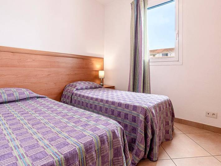 Camping pour 8 personnes, avec bassin pour enfant, animaux acceptés en Corse - 2