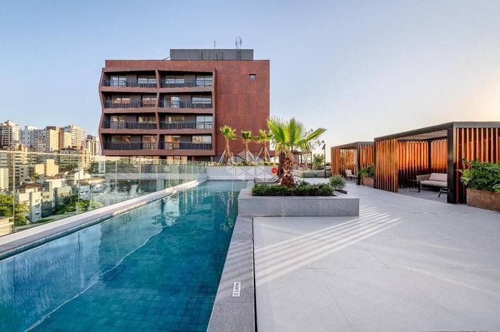 Casas e apartamentos de temporada para 2 pessoas, com jardim e piscina em Porto Alegre