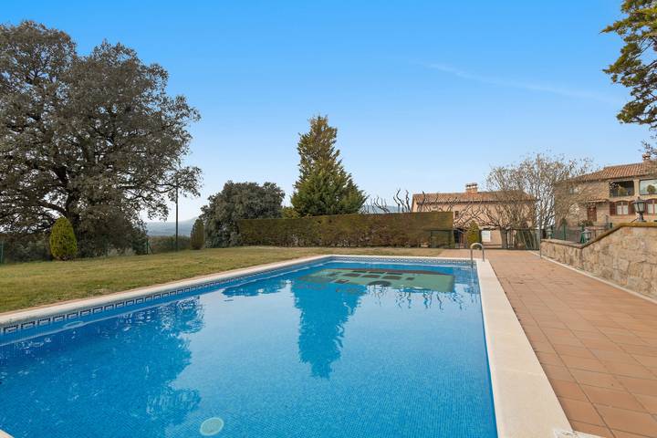 Casa rural para 16 personas, con jardín, Familias con niños en Cataluña - 2