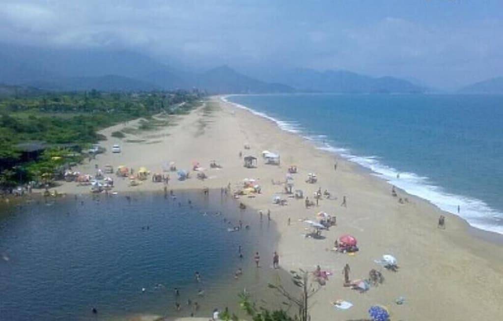 Haus-Eigentumswohnung 80m vom Strand in Caraguatatuba, Região Metropolitana do Vale do Paraíba e Litoral Norte
