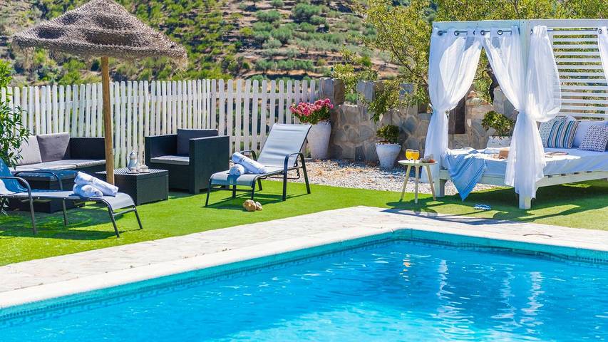 Chalet para 9 personas, con Balcón/Terraza además de Jacuzzi y Piscina en Axarquía - 4