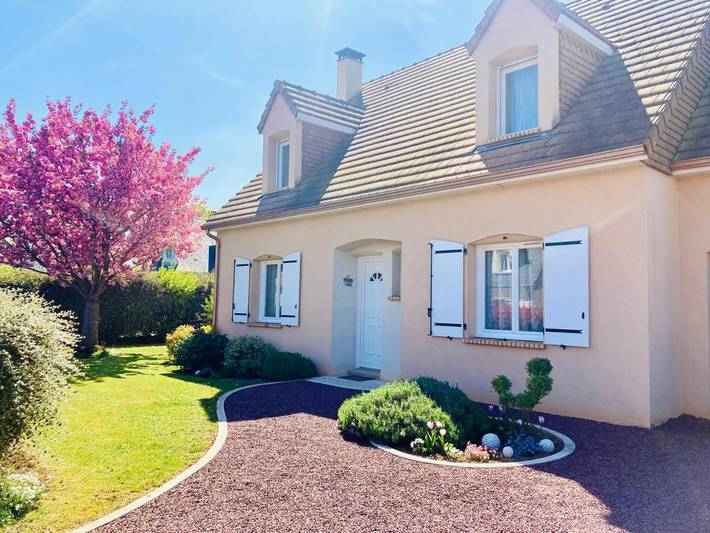 Location de vacances pour 3 personnes, avec jardin à Savigné-l'Évêque - 2