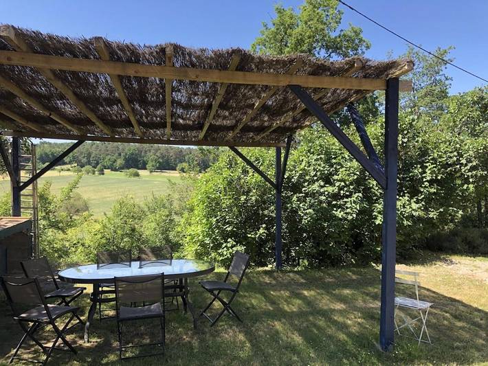 Location de vacances pour 4 personnes, avec jardin et vue, animaux acceptés à Milhac-d'Auberoche - 2