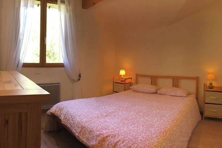 Gîte pour 4 personnes, avec balcon à Les Chapelles - 2