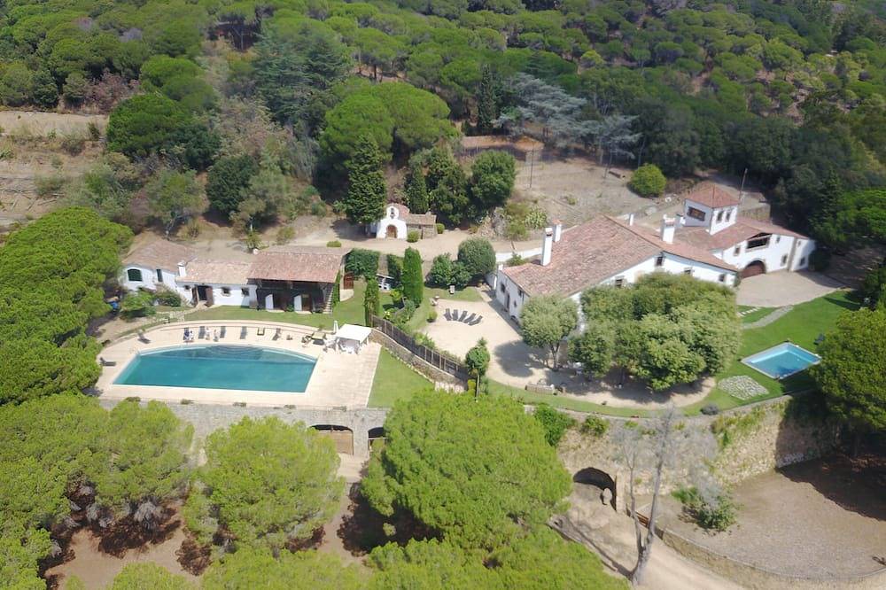 Great Masia S-Xv for 40 people. in Supermaresme, Sant Andreu de Llavaneres