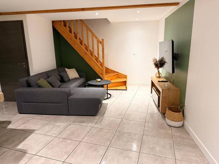 Gîte pour 5 personnes, avec terrasse dans Leyment - 3