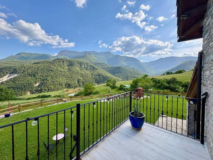 Casa rural para 6 personas, con vistas y jardín en Pirineo Aragonés - 3