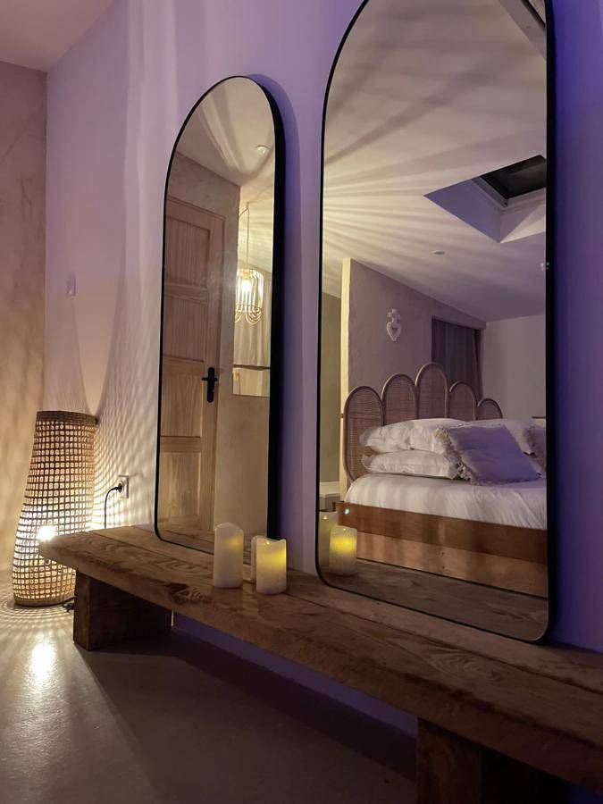 King Room with Spa Bath in Aigues-Mortes, Côte d'Améthyste