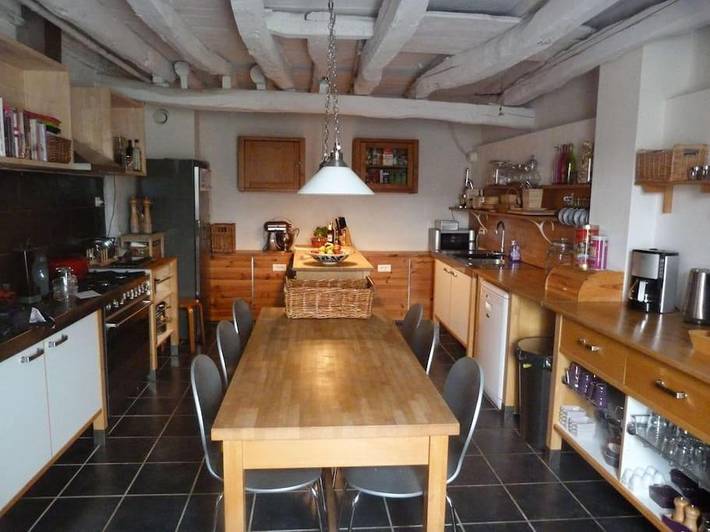 Location de vacances pour 10 personnes, avec jardin et terrasse à Thiézac - 3