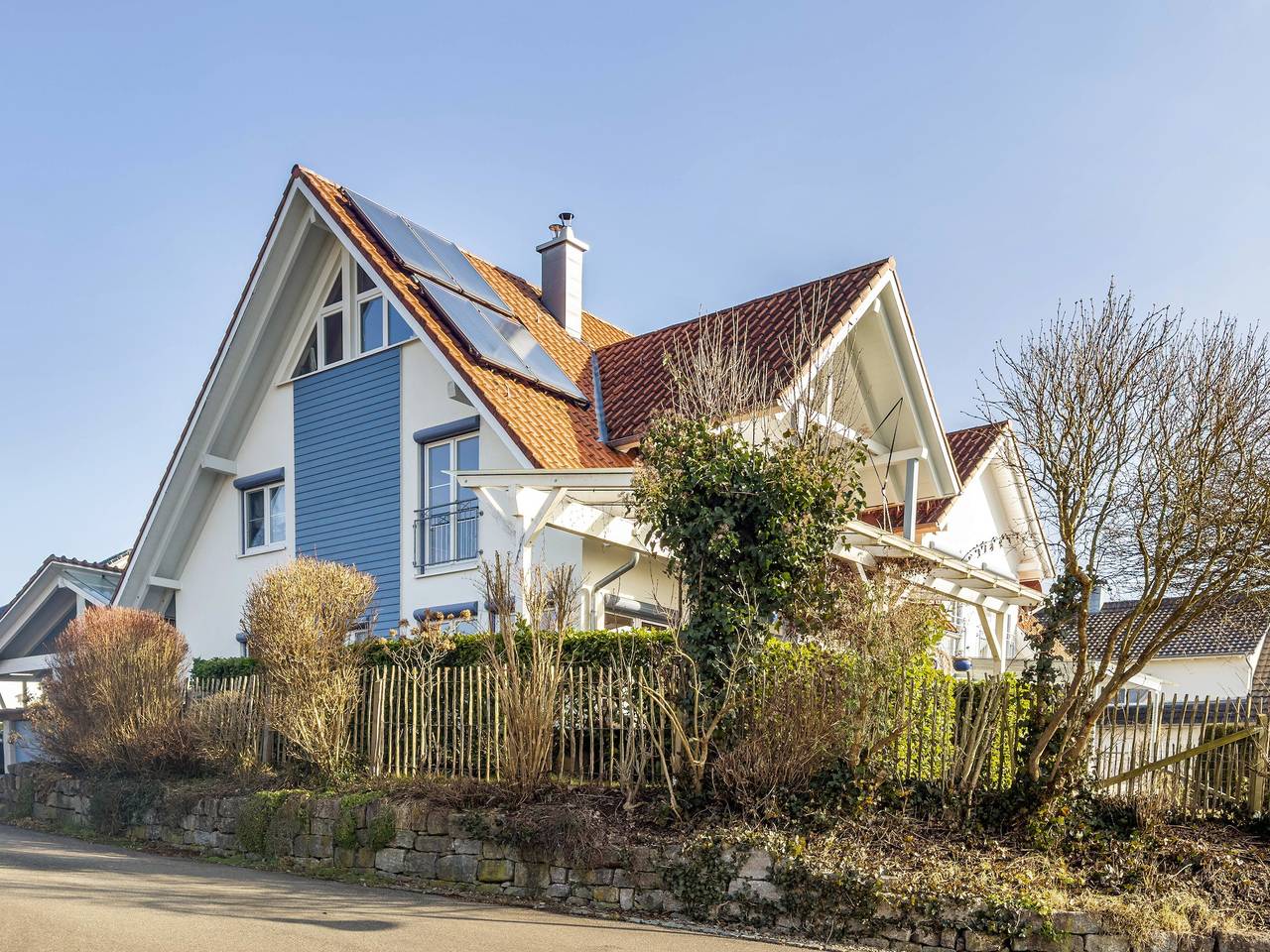 Ganze Wohnung, Ferienwohnung 'Meckenbeuren' mit Bergblick, Balkon und Wi-Fi in Ravensburger Spieleland, Meckenbeuren