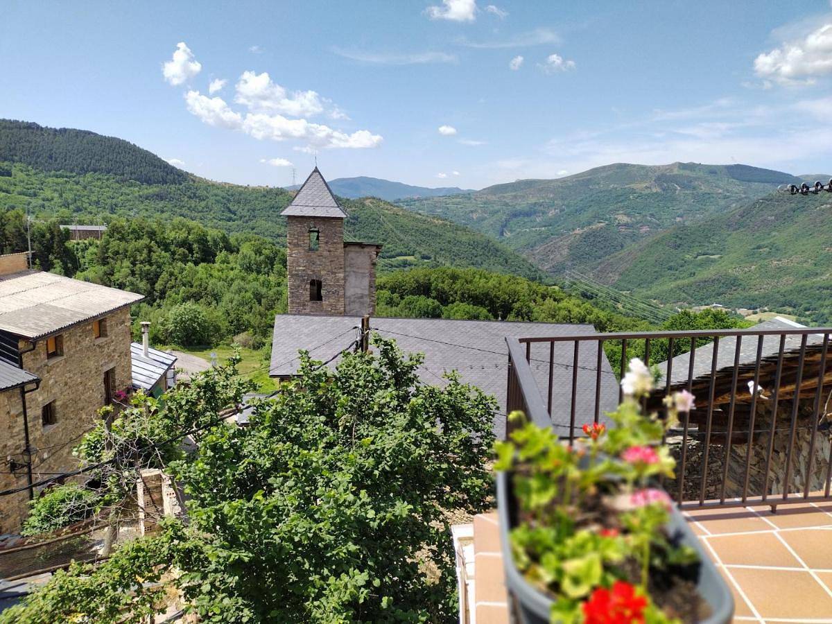 Three-Bedroom Chalet in Torre de Capdella, Pirineo Catalan
