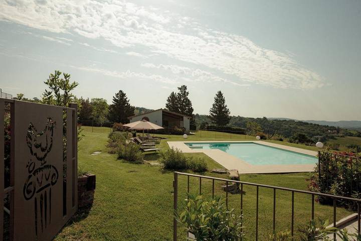 Privatzimmer für 3 Personen, mit Terrasse und Garten sowie Pool und Ausblick in Roccalbegna - 3