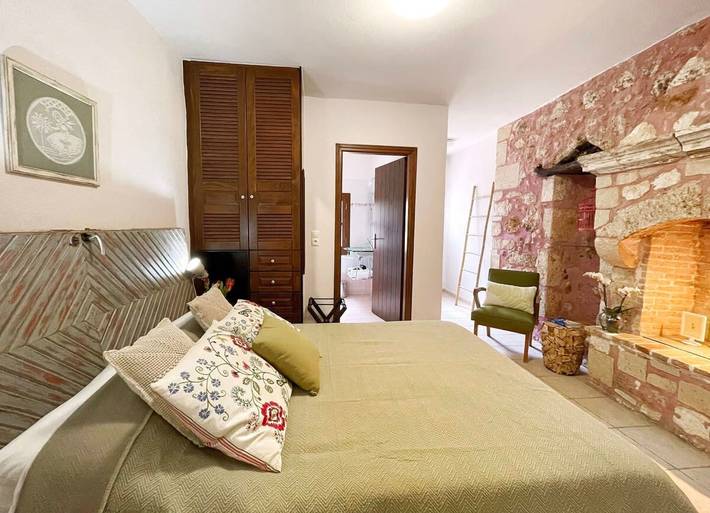 Vacation rental for 2 people, kid friendly in Crete