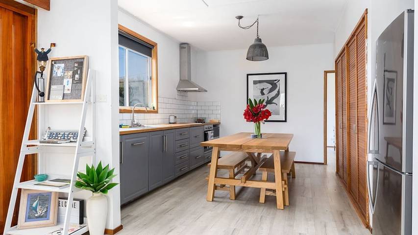 Holiday home for 10 people, with garden and terrace in Kiama