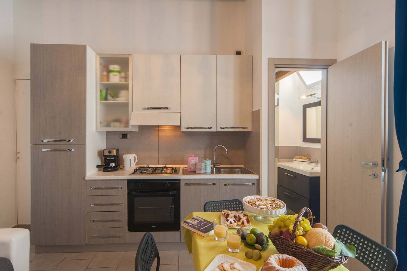 Geheel appartement, Charmant appartement in Trani met uitzicht. in Trani, Barletta-Andria-Trani