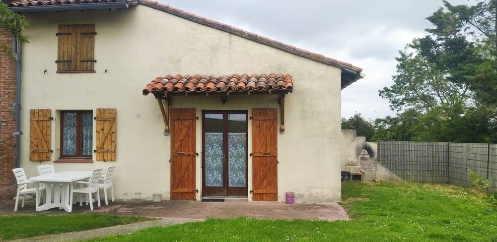 Location de vacances pour 4 personnes, avec piscine ainsi que jardin et terrasse dans Haute-Garonne - 4