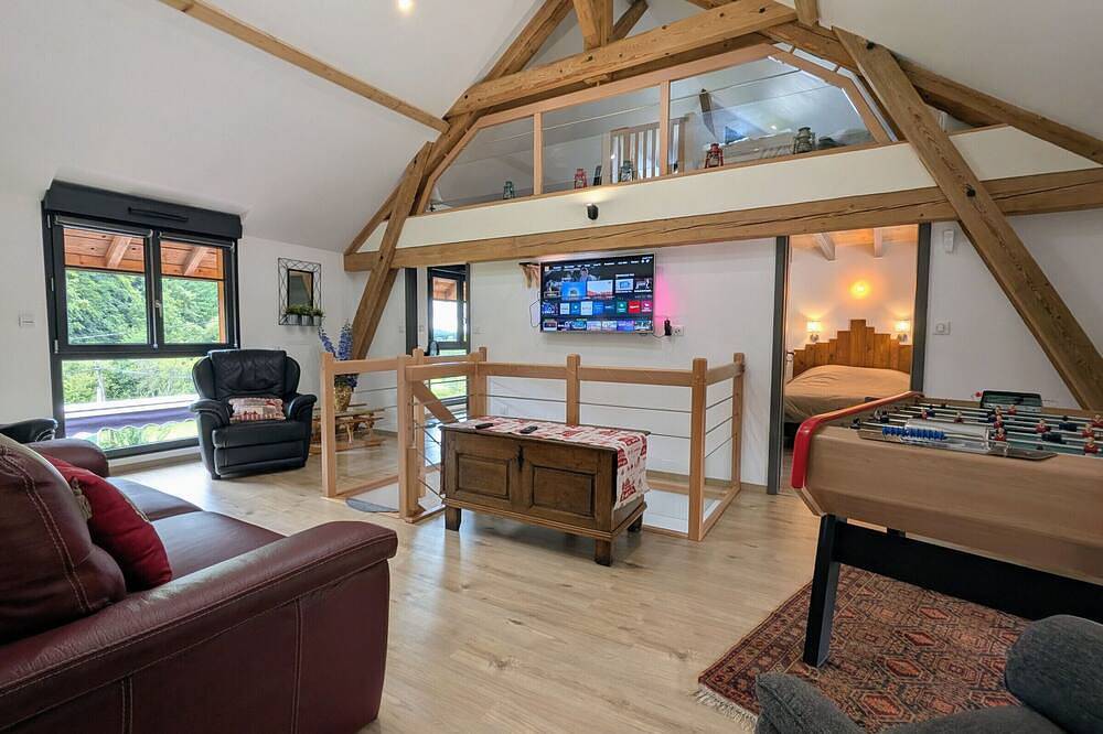 Gîte moderne et rénové avec carport et local à ski au calme près des Vosges in Vienville, Saint-Dié-des-Vosges