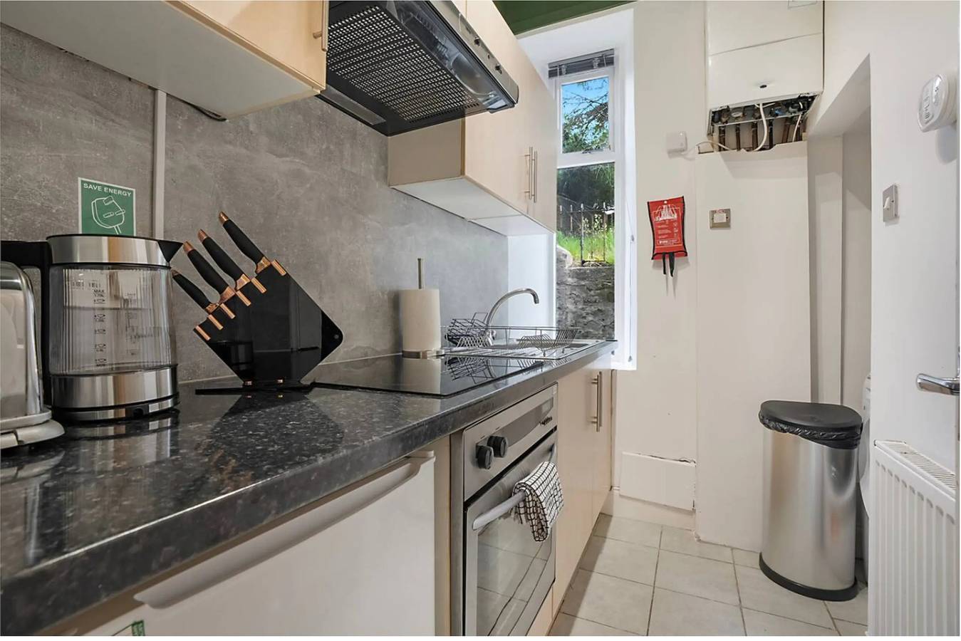 Entire holiday apartment, 1 Bed Flat - Sleeps 2 - Parking - Wifi in Aberdeen, Aberdeenshire