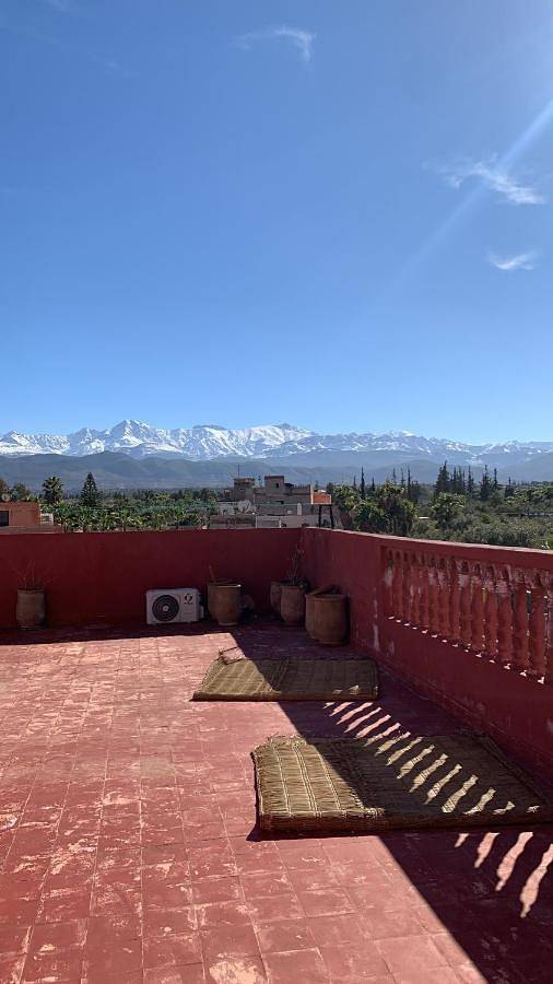 Villa pour 6 personnes, avec terrasse ainsi que vue et piscine, animaux acceptés