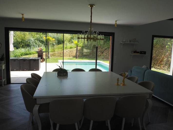 Villa pour 8 personnes, avec Balcon et Terrasse ainsi que Jardin et Piscine à Saint-Jean-de-Luz - 4