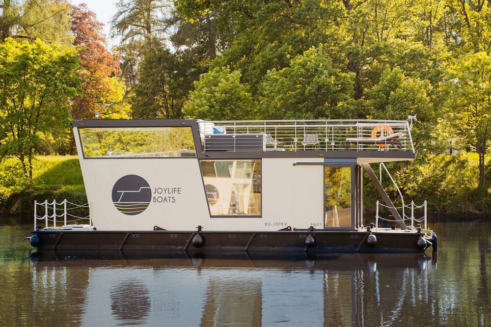 Floating Home-Hausboot in Mettlach Hafen in Saarschleife, Mettlach