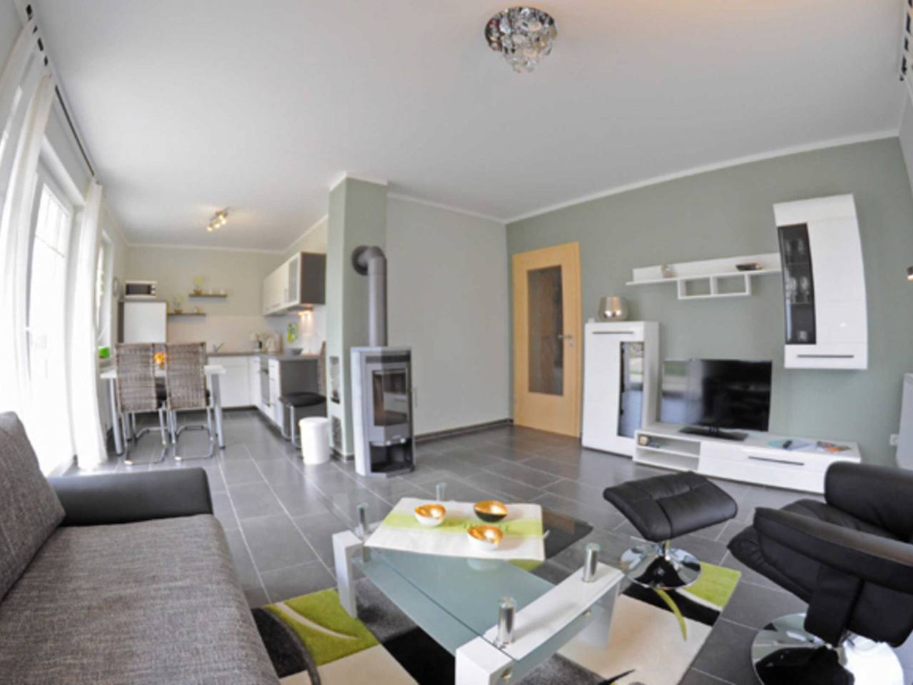Ganze Ferienwohnung, Ferienwohnungen / Appartements - Ferienhaus Müritzidyll in Röbel, Müritz