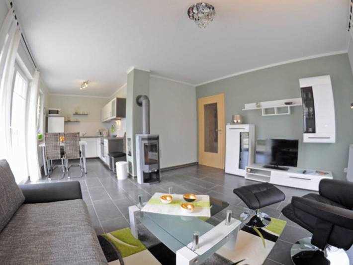 Ferienwohnung für 4 Personen, mit Terrasse und Garten an der Müritz - 2