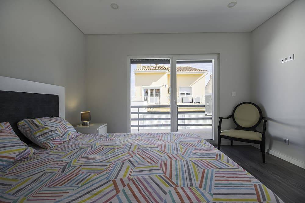 Vacaciones de verano familia relajarse in Fernão Ferro, Halbinsel von Setúbal