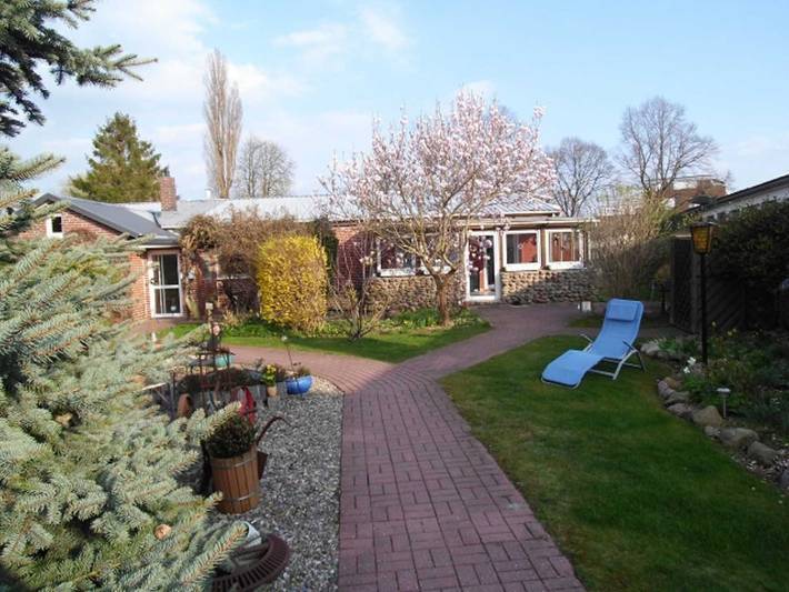 Ferienwohnung für 4 Personen, mit Terrasse und Garten in Stade - 2