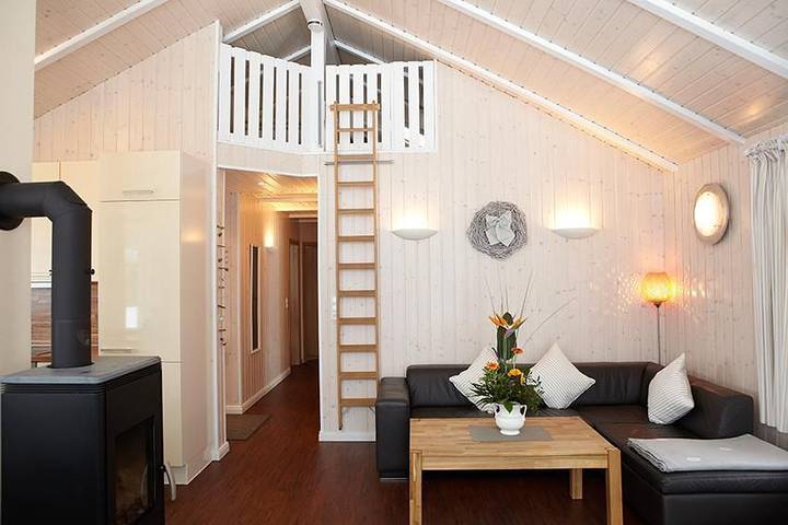 Ferienhaus für 6 Personen, mit Terrasse und Ausblick sowie Sauna in Schashagen - 2