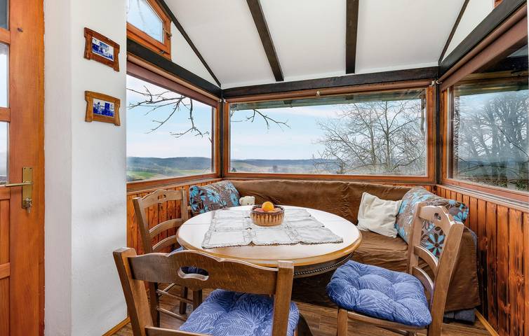 Charmante Ferienwohnung mit WLAN, Klimaanlage, Parkplatz, Terrasse und Grill in Općina Veliki Pisanica, Bjelovar-Bilogora