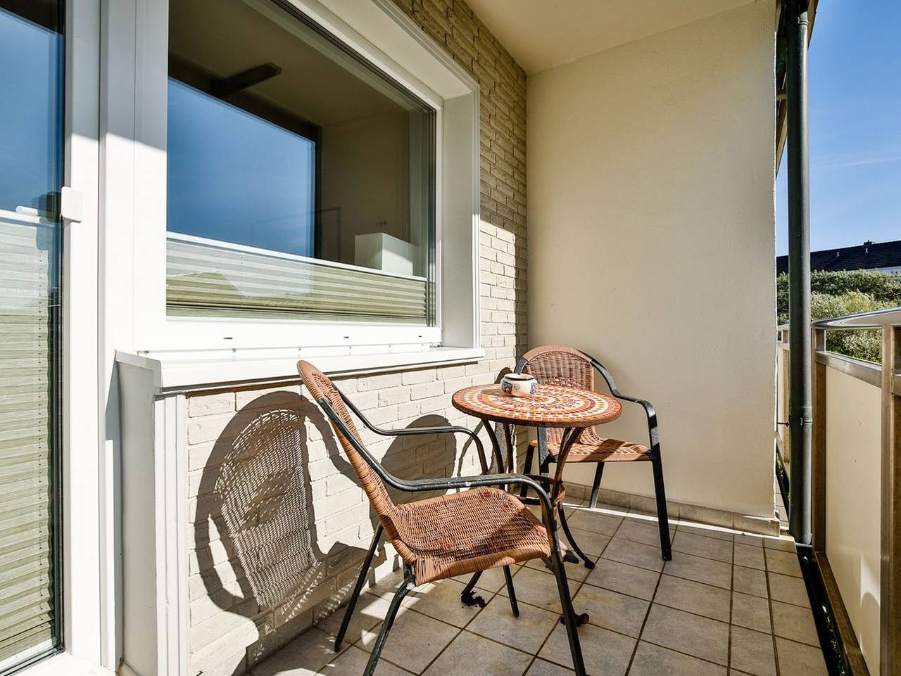 Ganze Ferienwohnung, Sylter Sonne - Helle zwei Zimmer Wohnung mit Balkon in ruhiger Lage von Hörnum. in Hörnum, Sylt
