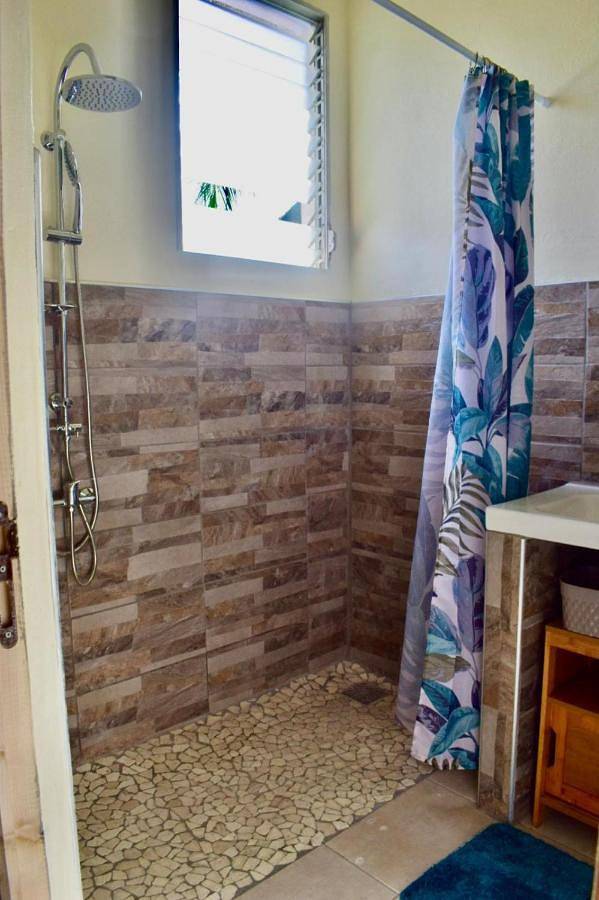 Chambre d’hôte pour 2 personnes, avec terrasse dans Fort-de-France - 2