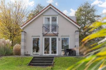Bungalow für 6 Personen in Makkum, Ijsselmeer, Bild 1