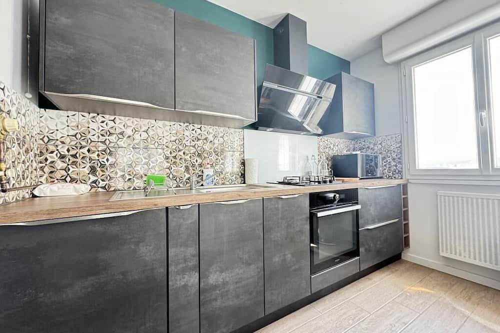 Entire apartment, Nice F3 Berthelot, Fully Equipped - Wi-Fi, Cl-Fd in Clermont-Ferrand, Volcans d'Auvergne Regional Nature Park