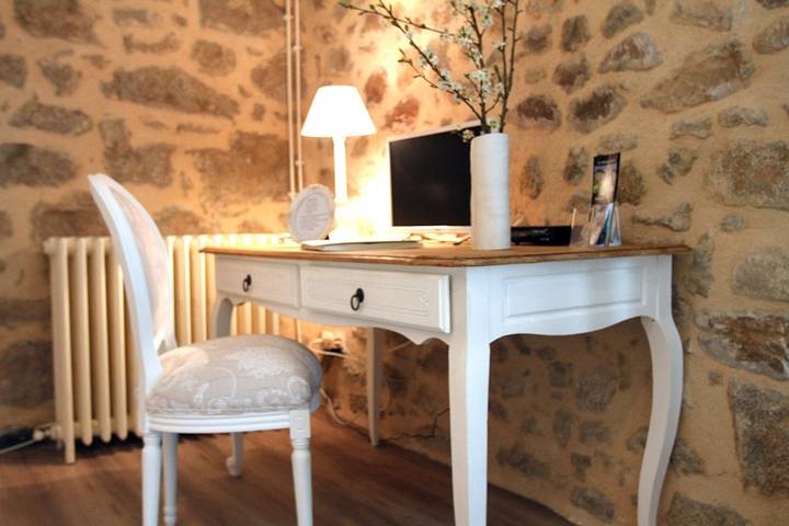 Chambre d’hôte pour 3 personnes, avec piscine et jardin dans l' Aveyron - 4