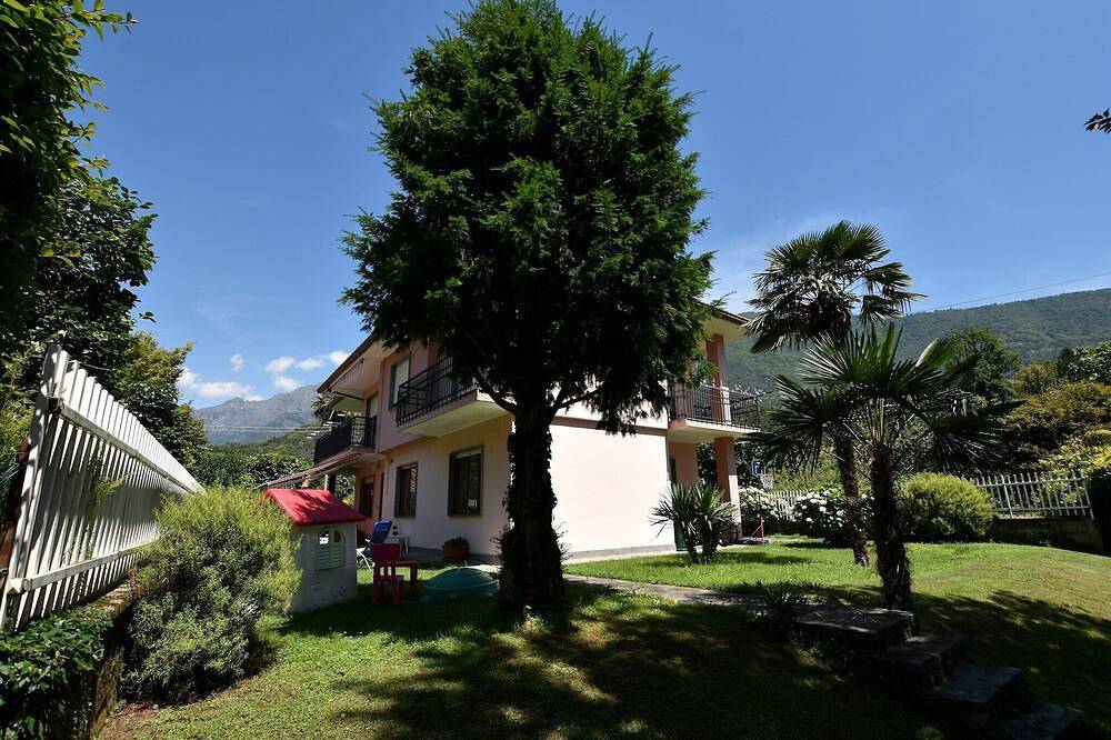 Villa in Mergozzo am Lago di Mergozzo in Mergozzo, Comune di Mergozzo