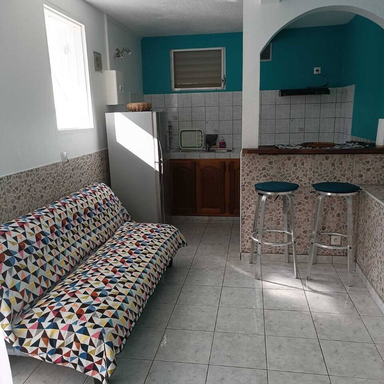 Apartamento vacacional entero, Encantadora casa en Le Gosier con chimenea in Guadalupe