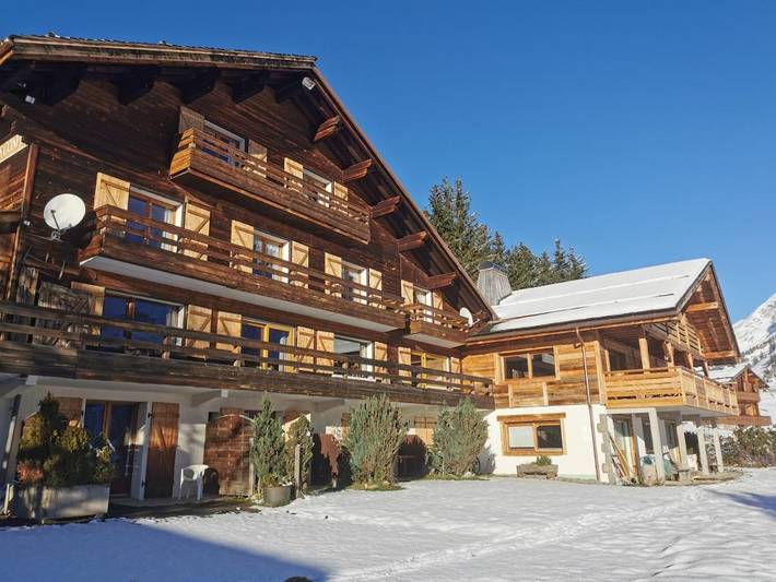 Hôtel pour 2 personnes, avec vue sur le lac et vue ainsi que jardin et balcon dans Lac des Confins - 2