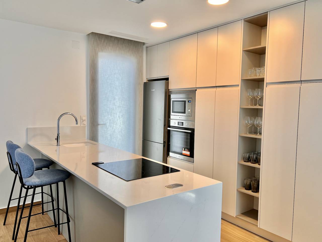 Luxury Detached House Seasonal Rental in El Campello, Costa Blanca