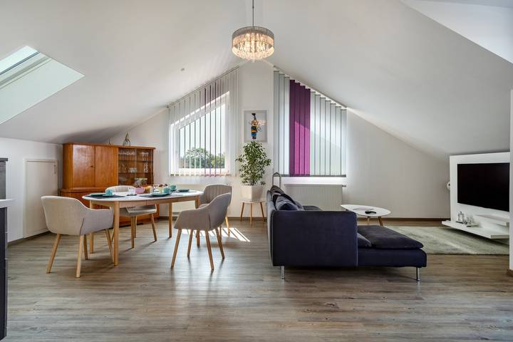 Appartement entier, Appartement de vacances "Loft Schwenck" avec vue sur le lac, terrasse partagée et Wi-Fi in Kressbronn am Bodensee, Region Bodensee-Oberschwaben