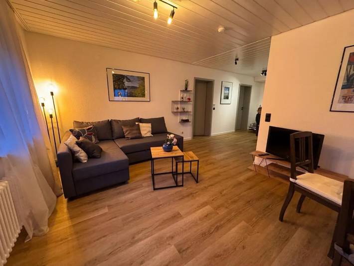 Ferienwohnung für 5 Personen, mit Garten in Dettingen an der Erms