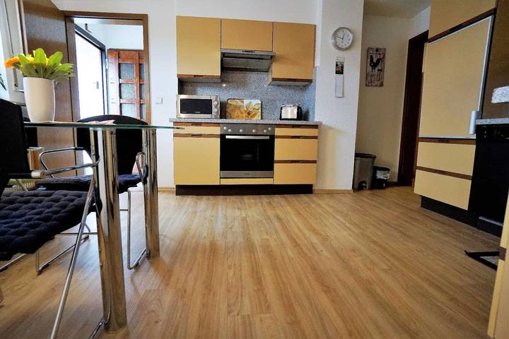 Appartamento intero, Appartamento 'Festungsblick' con terrazza, garage e ingresso indipendente in Deutsches Eck, Koblenz
