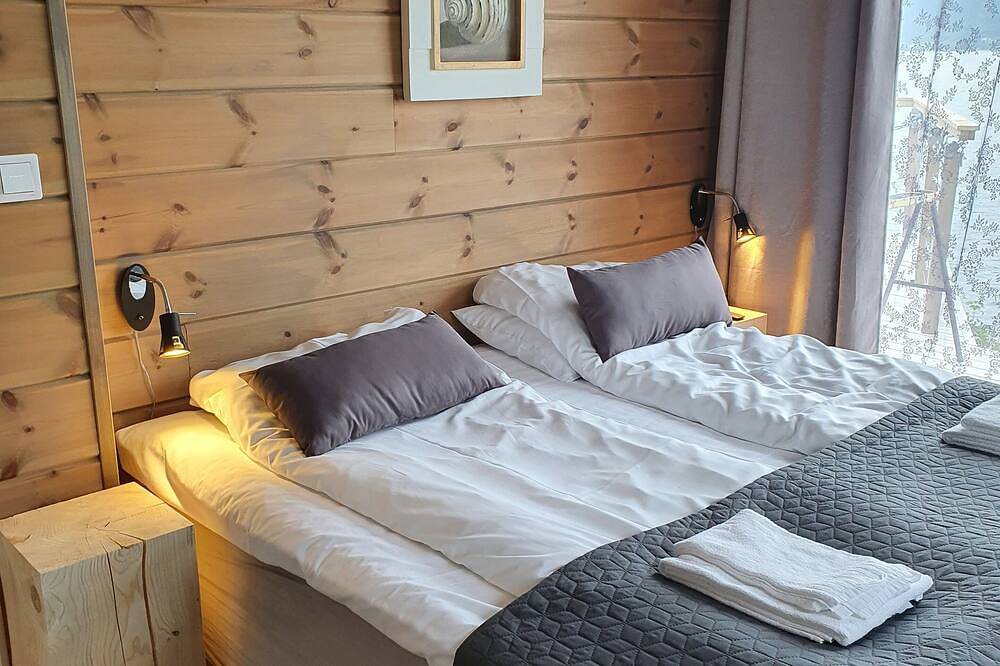 Nytt Stort Feriehus med Panoramautsikt. Båt Inkludert in Vanylven