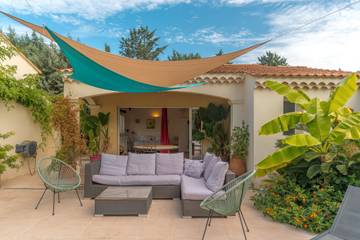 Appartement De Vacances pour 2 Personnes dans Salon-de-Provence, Région d'Aix-en-Provence, Photo 2