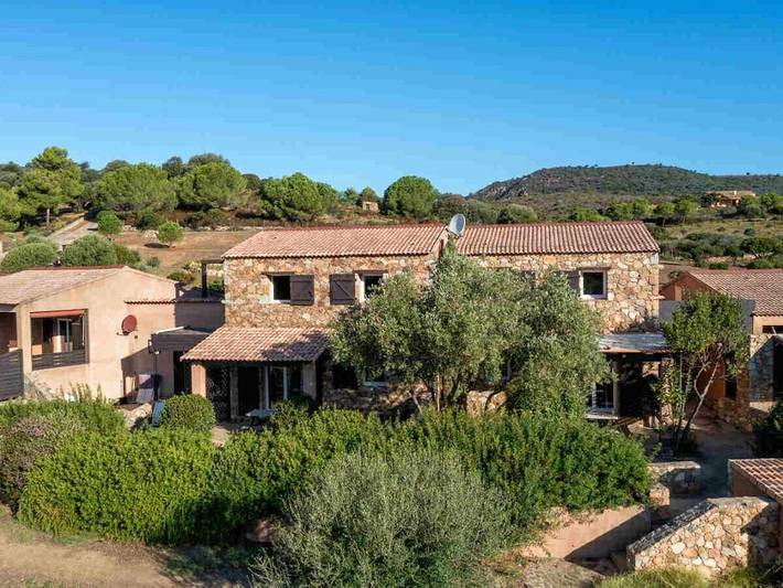 Ferienhaus Wohnung mit 2 Schlafzimmern am Strand in Piana, Ajaccio und Umgebung