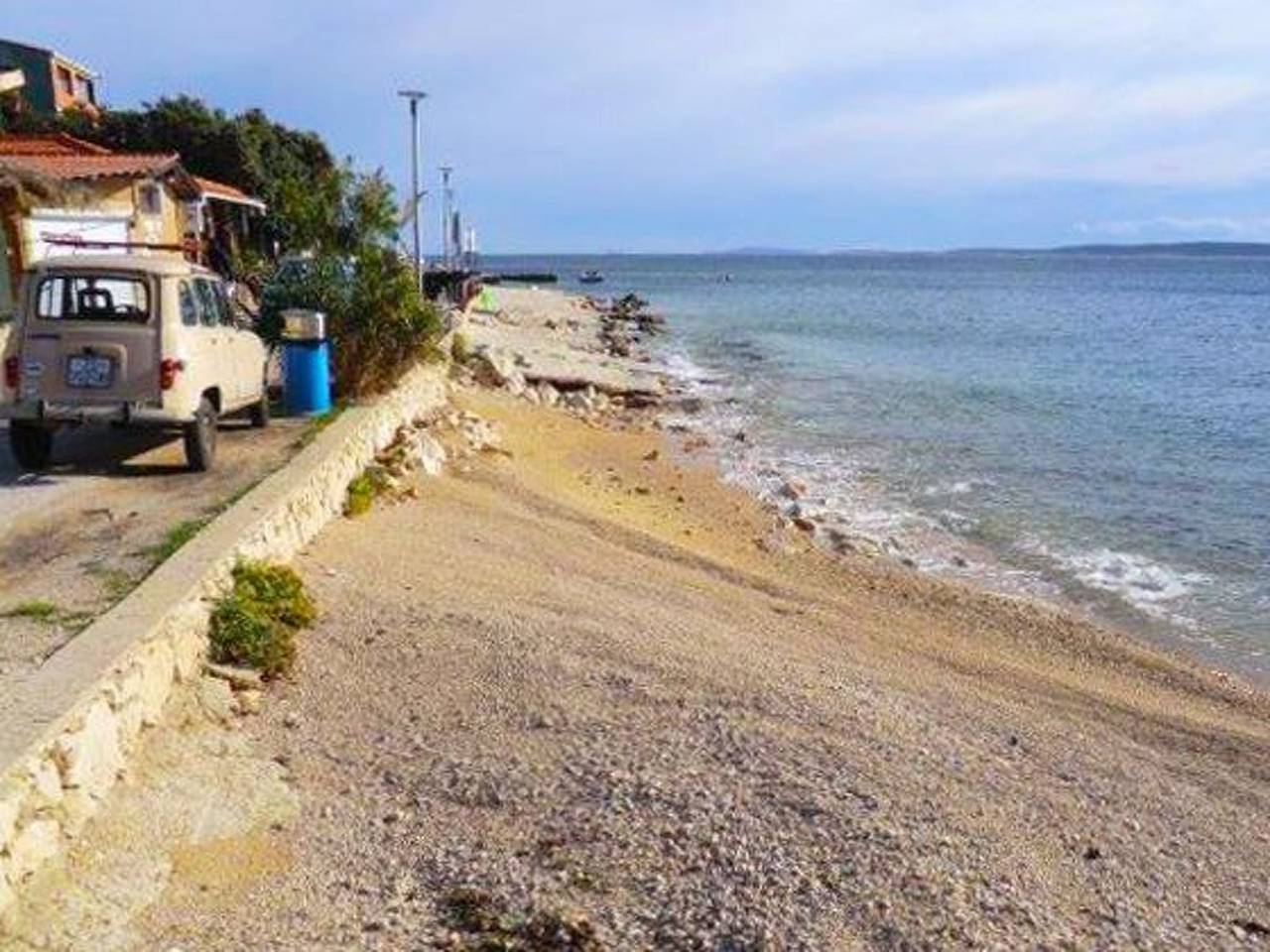 Ganze Wohnung, Große Wohnung in Mandre mit Grill und Terrasse in Mandre, Pag
